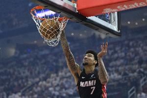 新赛季期待一波！韦尔近3场季前赛全部拿下两双 战马刺砍29分12板