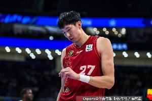统治篮下助四川小组赛全胜!周琦:淘汰赛不容有失 统治篮下助四川小组赛全胜!周琦:淘汰赛不容有失