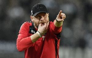 2平7负!柏林联合主帅鲍姆加特9次带队对阵拜仁未尝一胜 2平7负!柏林联合主帅鲍姆加特9次带队对阵拜仁未尝一胜