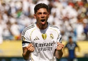 阿斯:琼阿梅尼受伤和阿诺德回归,巴尔韦德将重回中场 阿斯:琼阿梅尼受伤和阿诺德回归,巴尔韦德将重回中场