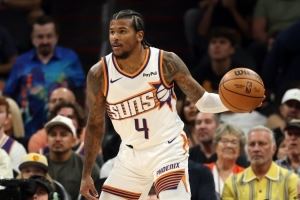 ESPN：杰伦·格林在训练营时右腿筋受伤 并在中国行时加重